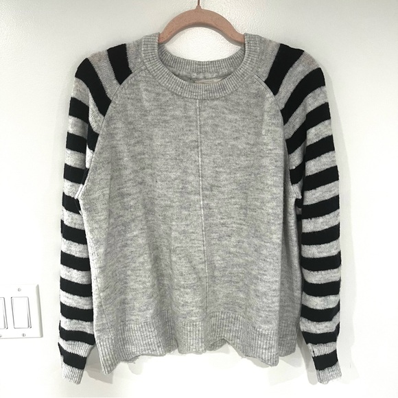 Love lili Sweaters - Love lili Striped Sweater Women’s Sz L